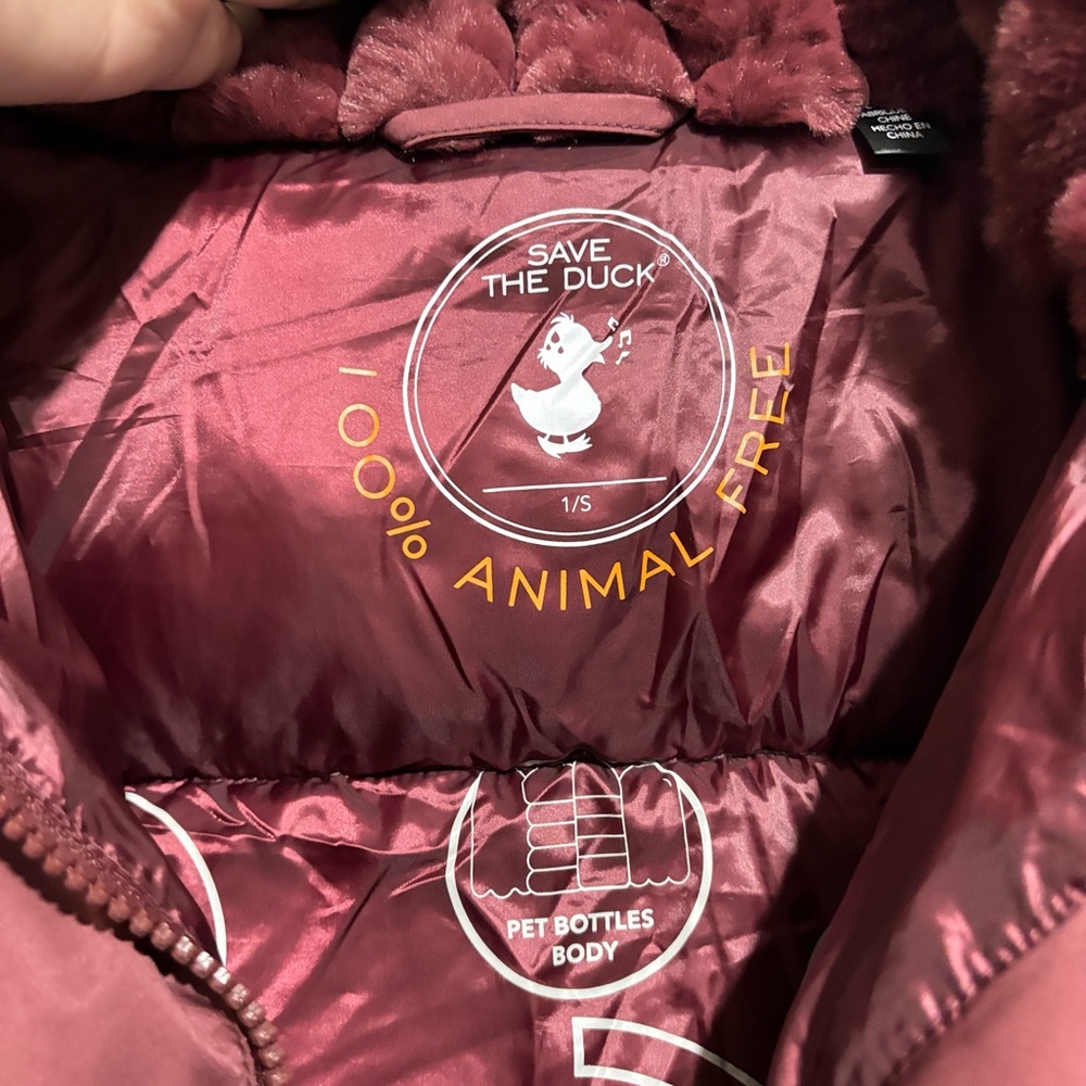 SAVE THE DUCK Quilted Puffer Jacket in Burgundy - Picture 7 of 12